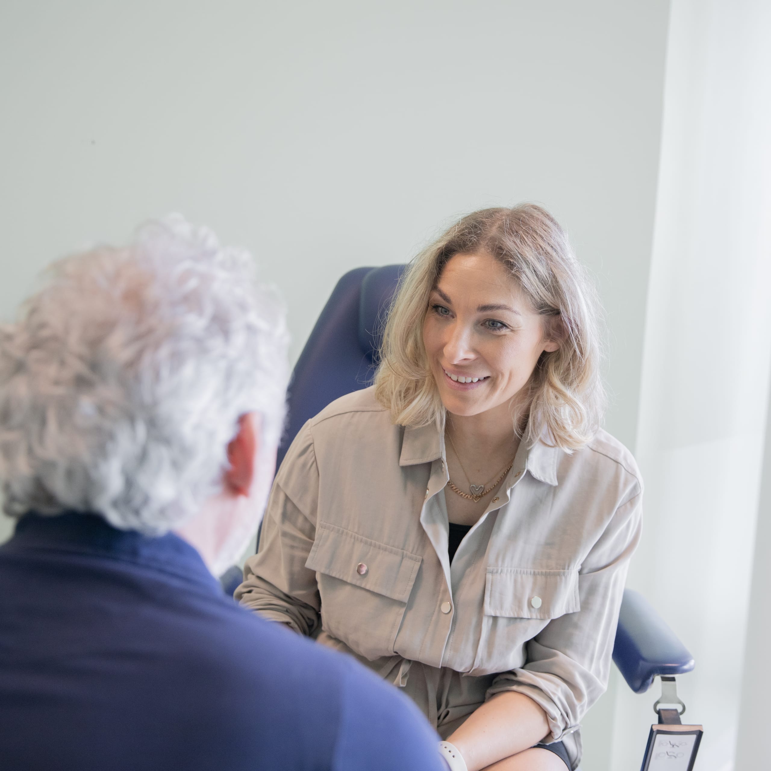 FM_LL-BK_Rebecka-Clinician_Lifestyle-Image_06