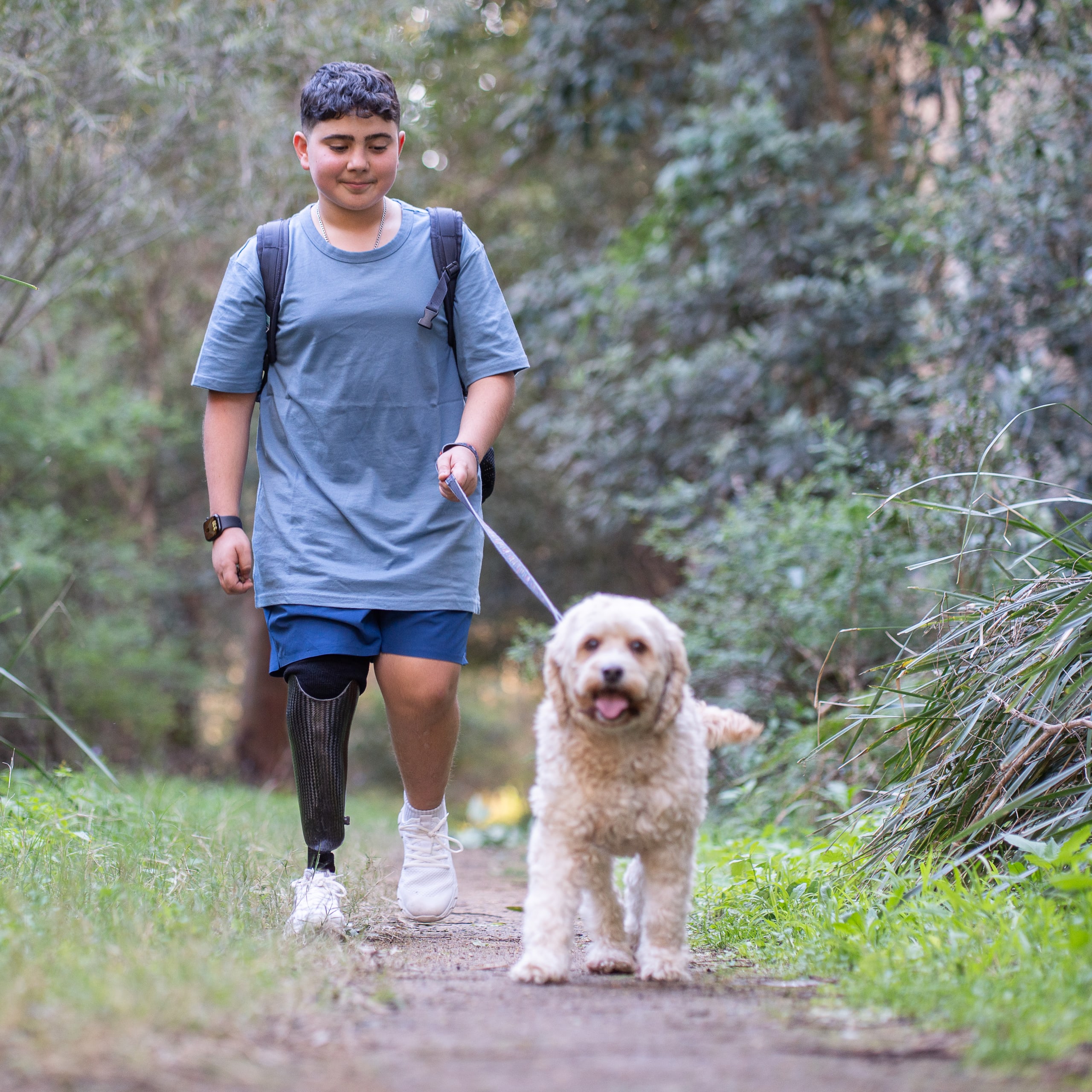 LL_Nicolas-and-Dog_Lifestyle-Image_01