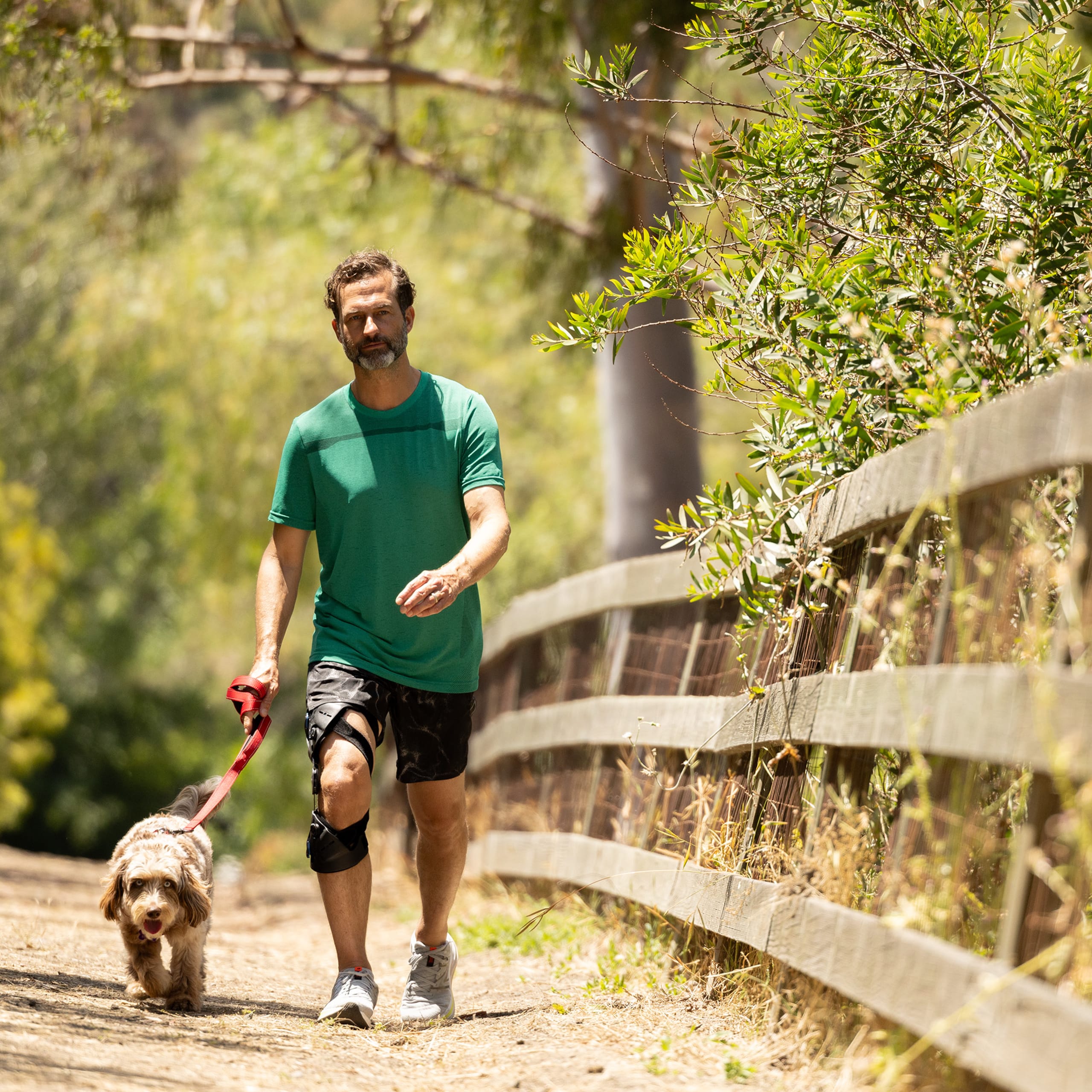 Unloader-One-X_Trail_Lifestyle-Image_07