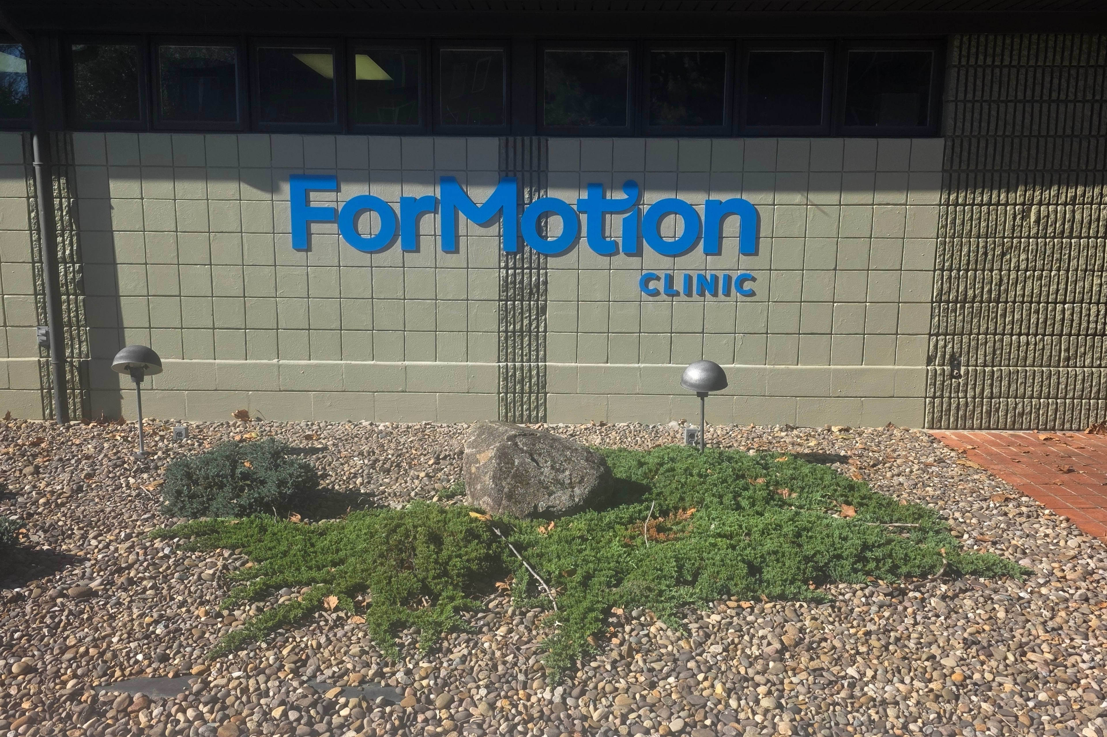 Lynchburg_ForMotion-Clinic-Lifestyle-Image