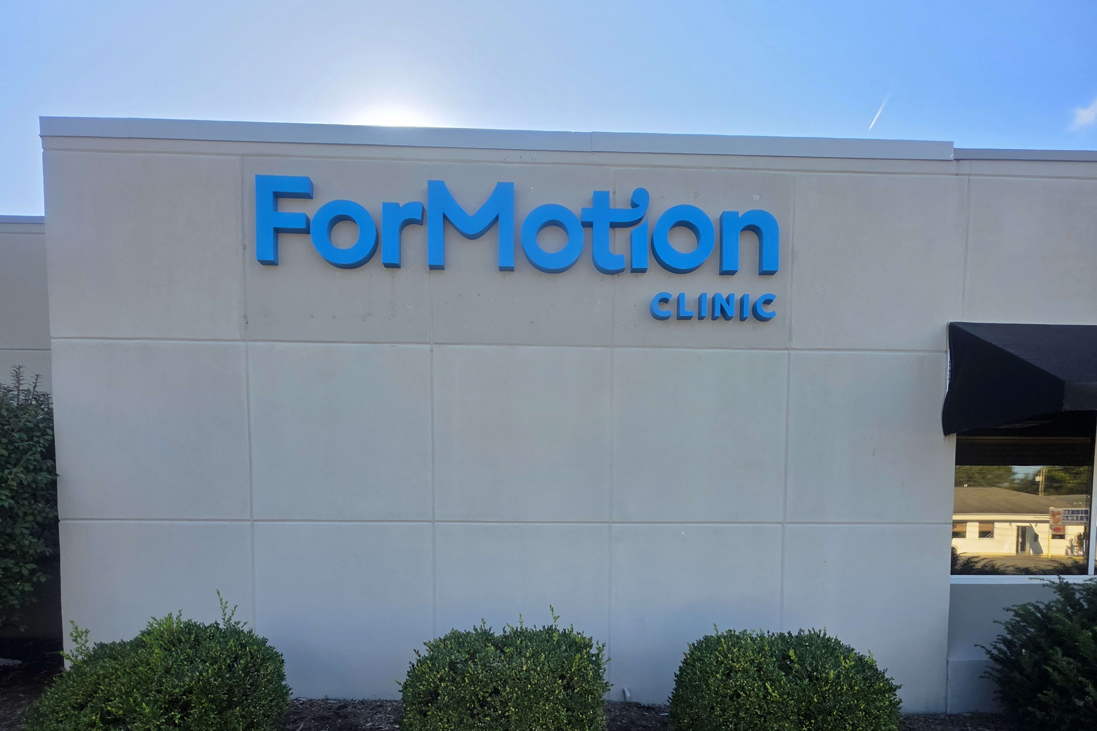 Roanoke_ForMotion-Clinic-Lifestyle-Image