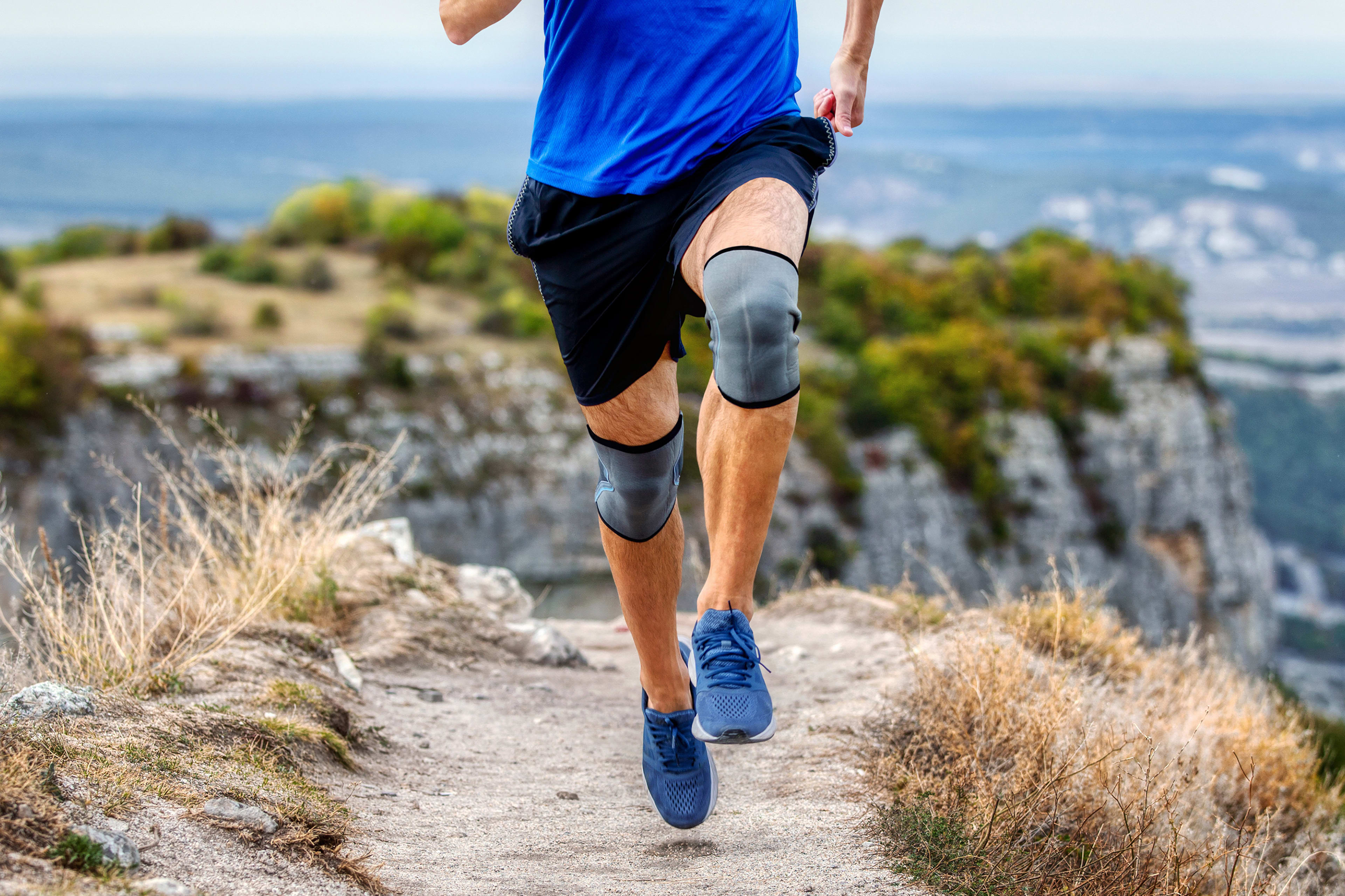 AdobeStock_588343472_knee