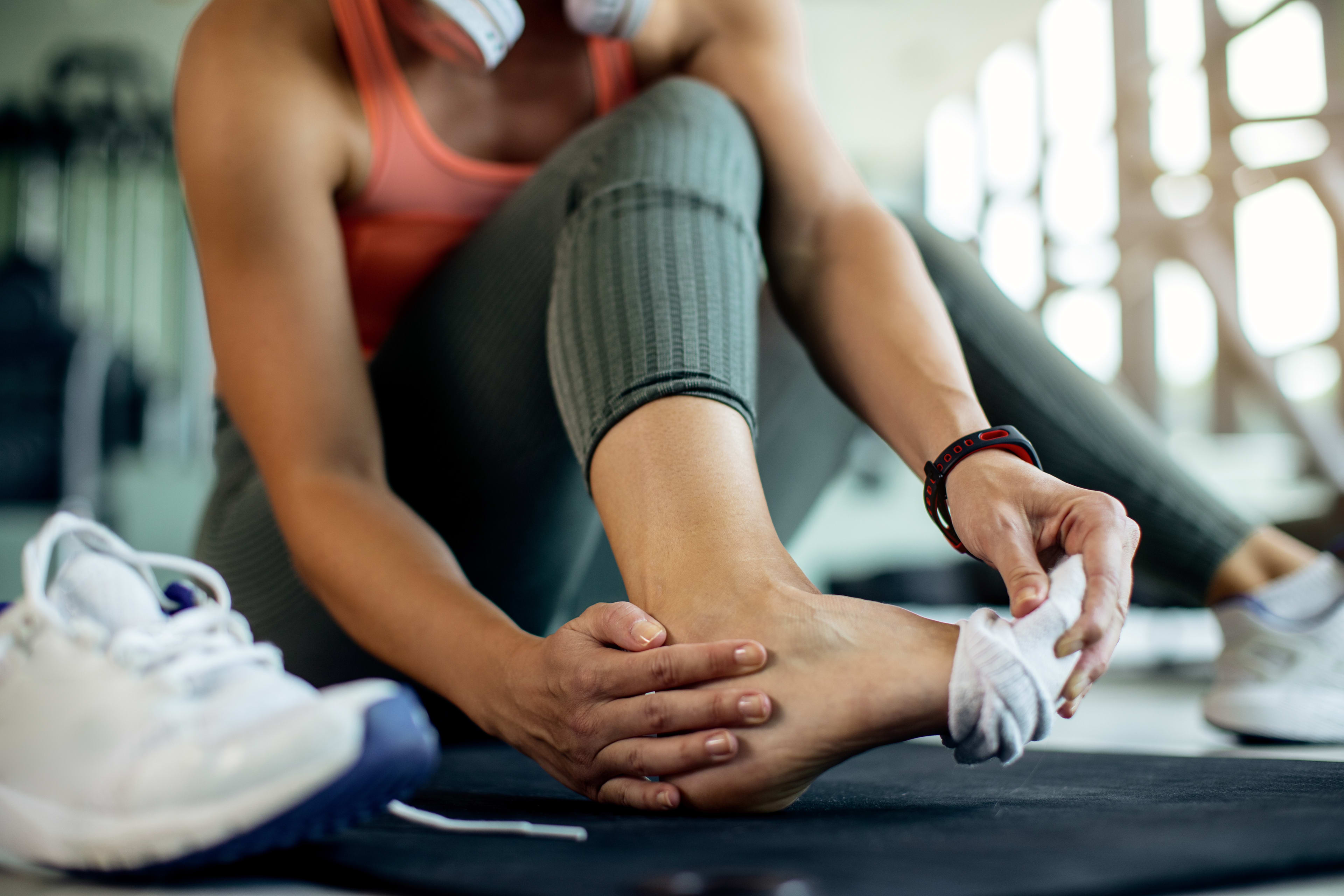 AdobeStock_366365941_feet_stukad_fot