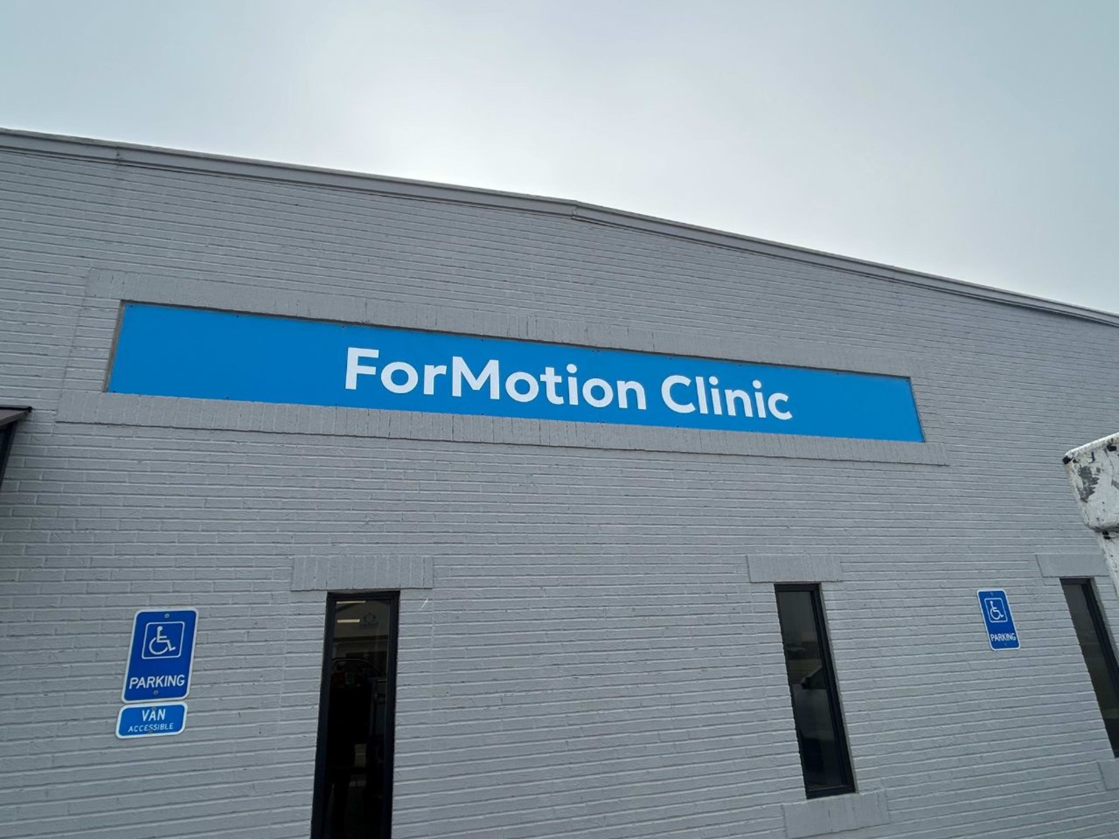 Gulfport_AL_ForMotion-Clinic-Lifestyle-Image