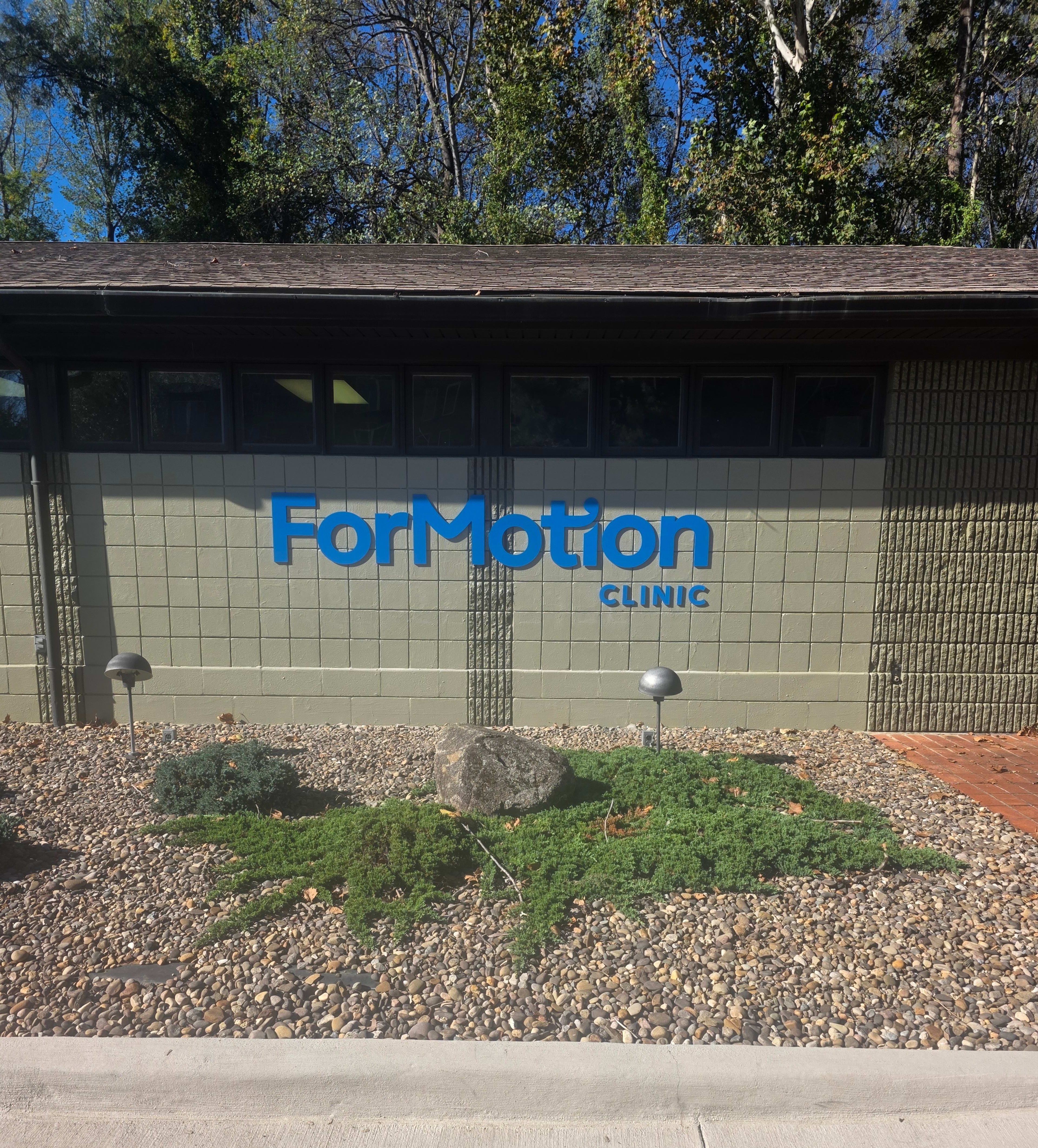 Lynchburg_ForMotion-Clinic-Lifestyle-Image
