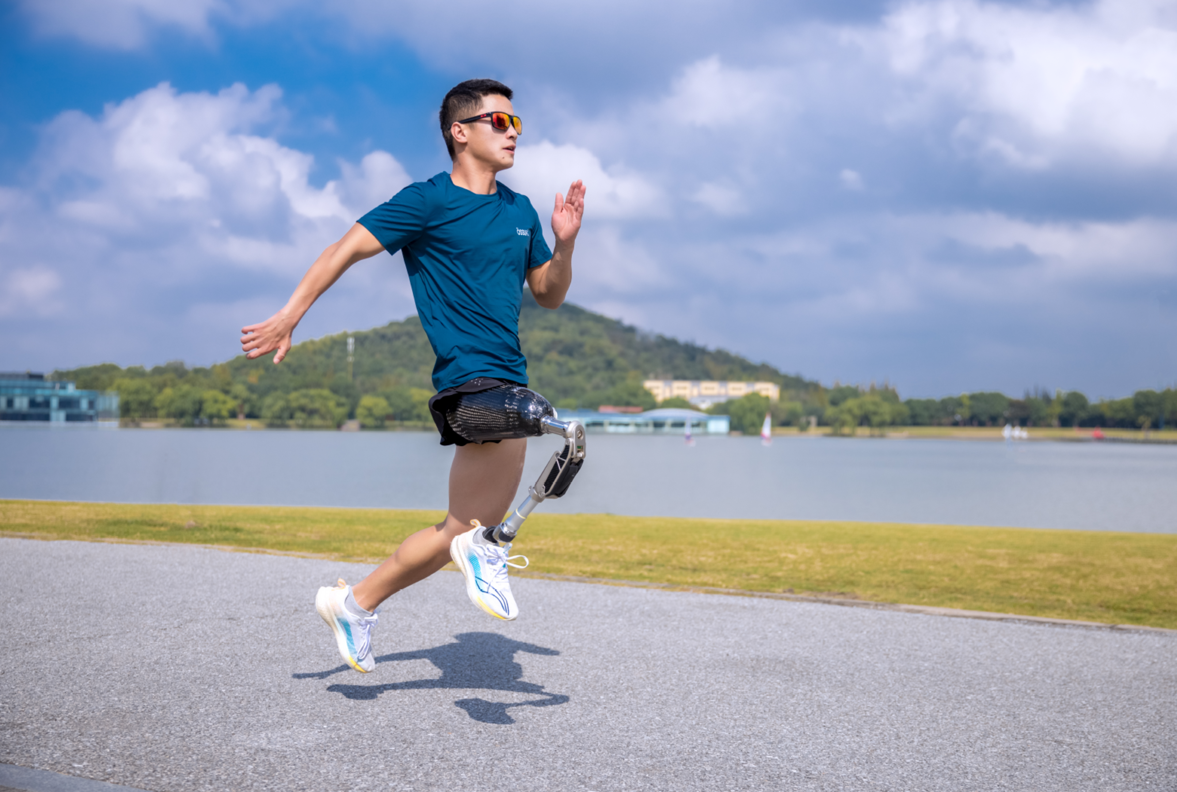 Paso-Knee_Running_Lifestyle-Image
