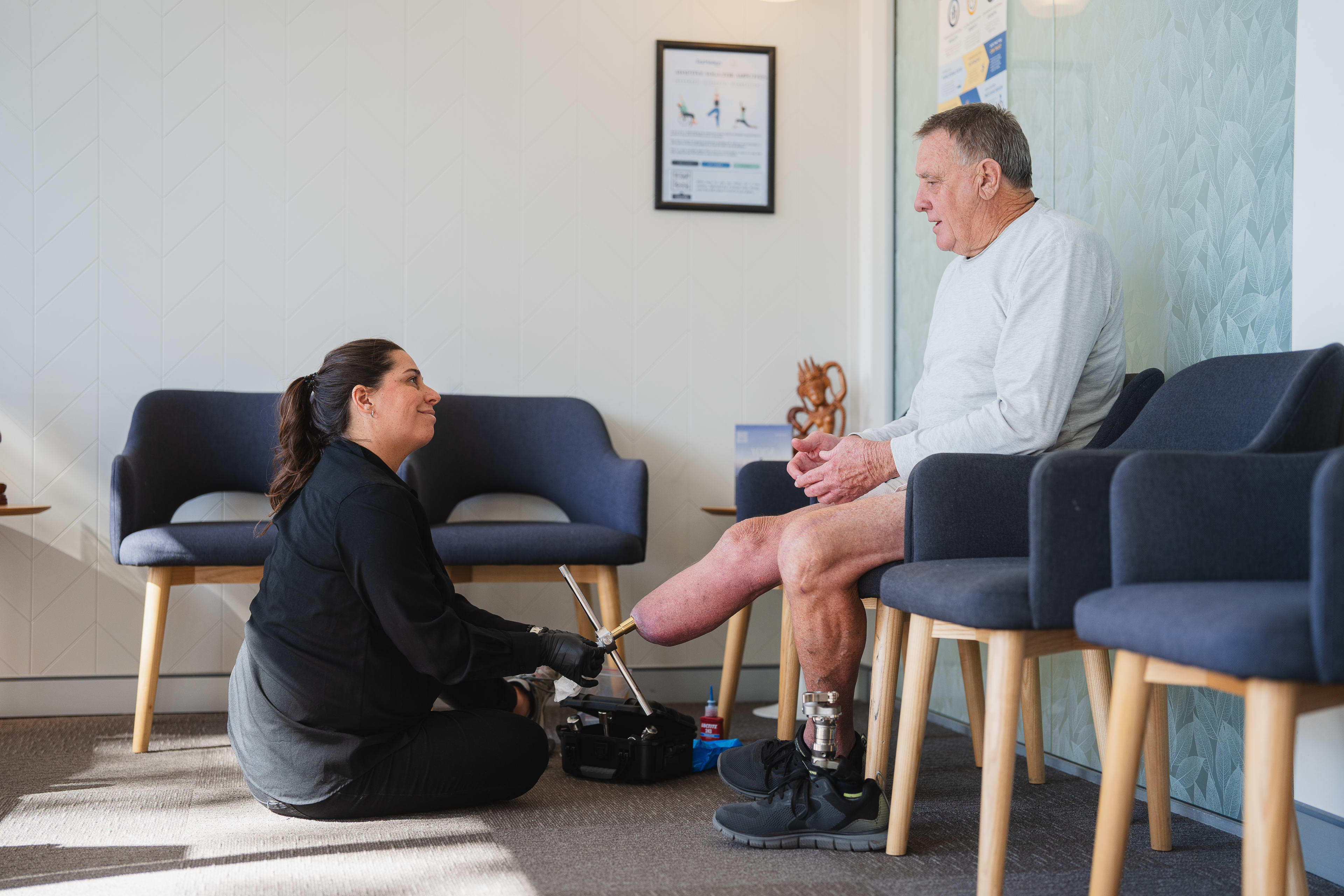 Osseo_Patient-Interaction_Lifestyle-Image